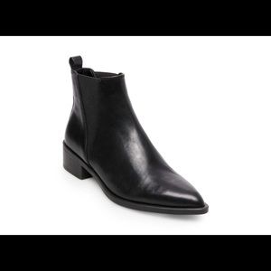 NEW Steve Madden “JERRY” Leather Chelsea Boots
